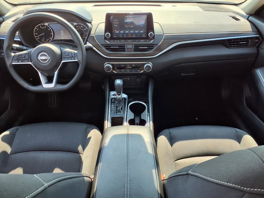 Used 2024 Nissan Altima 2.5SV 4dr Car