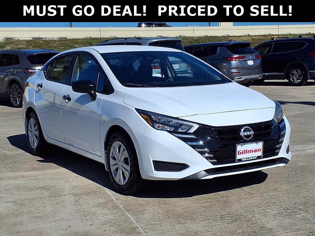 2025 Nissan Versa Sedan S's photo