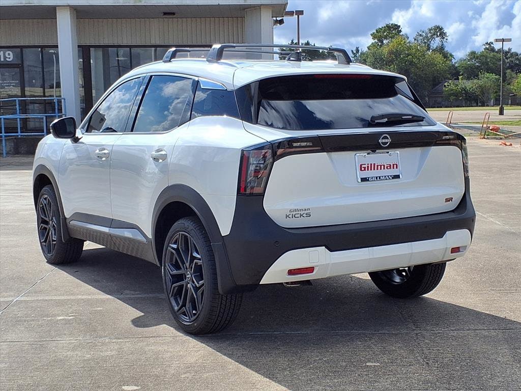 New 2026 Nissan Kicks SR SUV