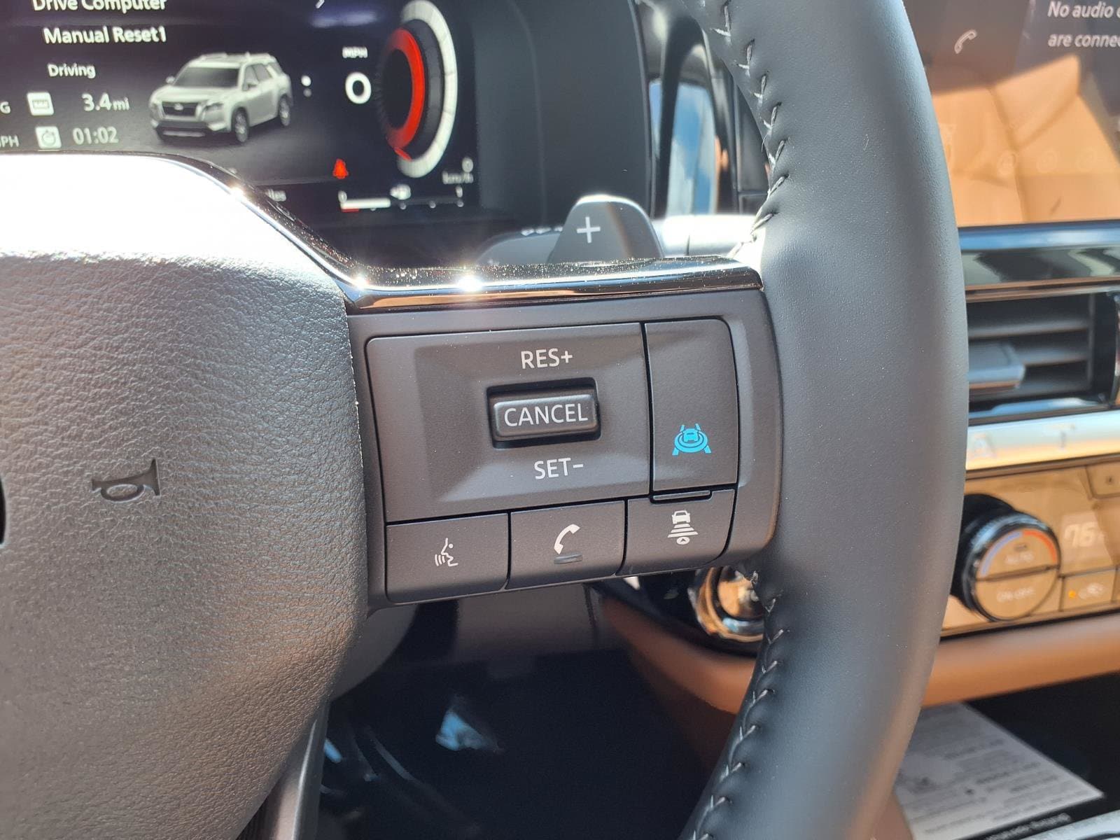 2026 Nissan Pathfinder Platinum - Photo 8
