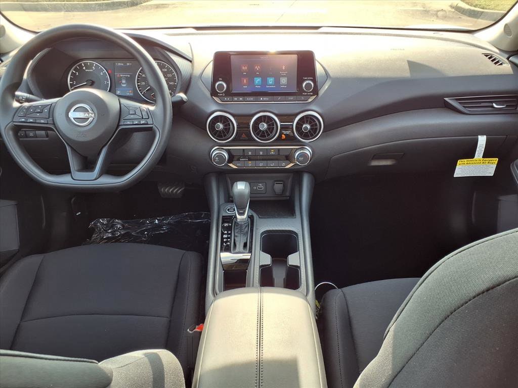 2025 Nissan Sentra S photo 3
