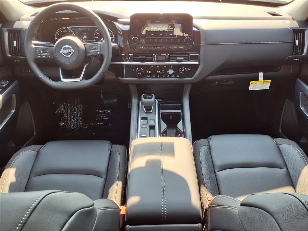 New 2025 Nissan Pathfinder SL SUV