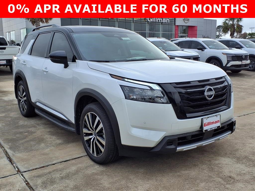 2025 Nissan Pathfinder Platinum's photo