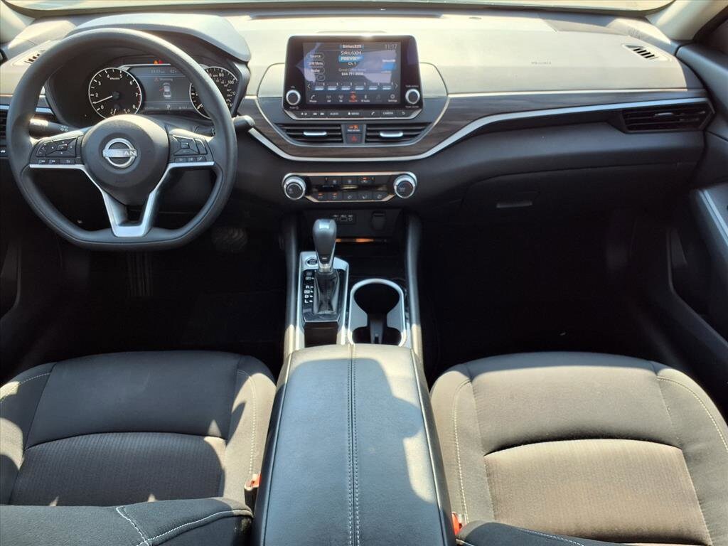 Used 2024 Nissan Altima 2.5SV 4dr Car