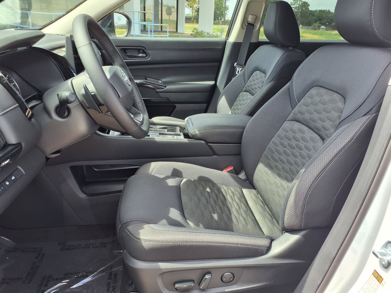 2026 Nissan Pathfinder SV - Photo 26