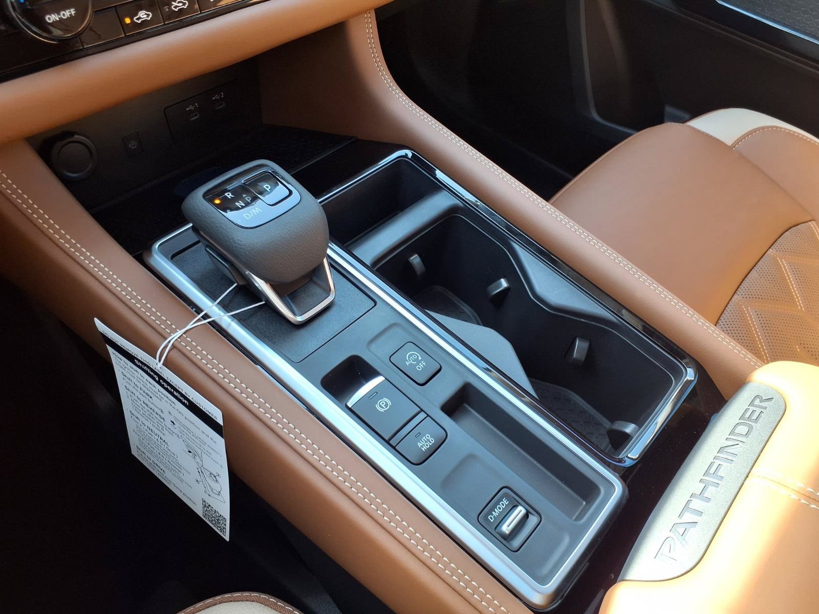 2026 Nissan Pathfinder Platinum - Photo 14