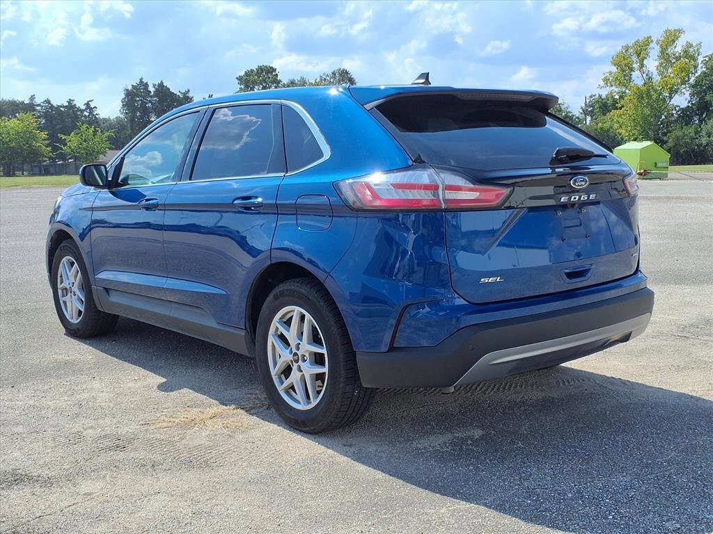 2024 Ford Edge SEL photo 3