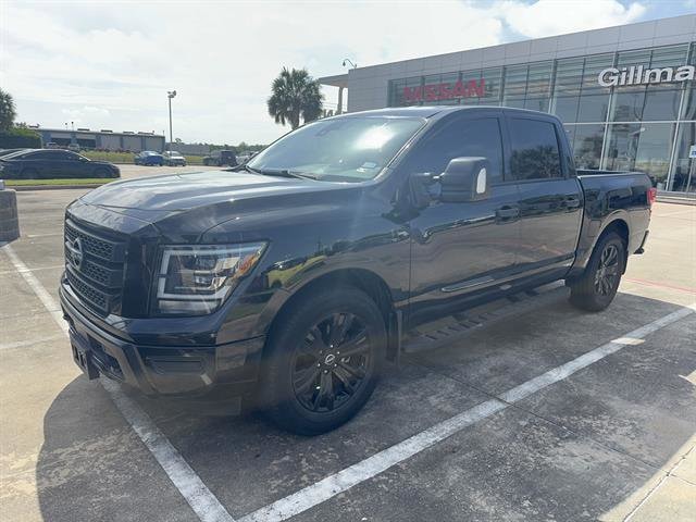 2023 Nissan Titan SV 4X2 Crew Cab's photo
