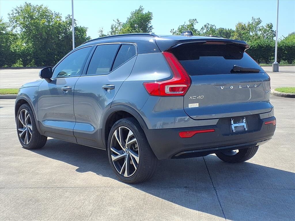 Used 2022 Volvo XC40 T5 R-D AWD Sport Utility