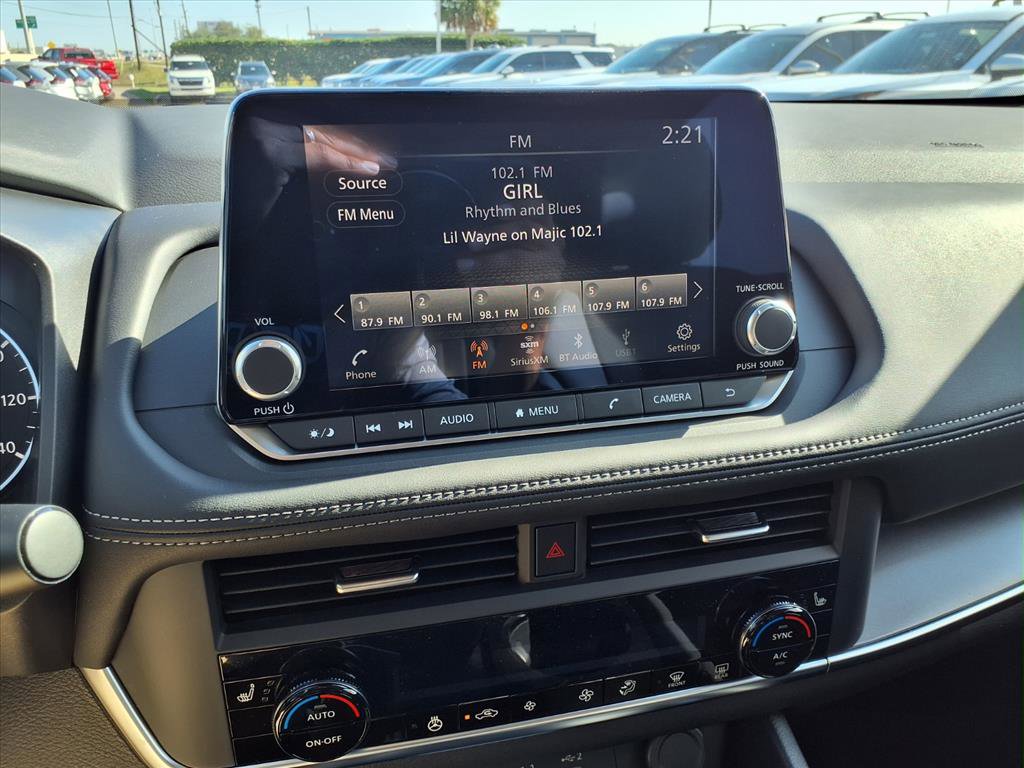 2026 Nissan Rogue SV photo 3