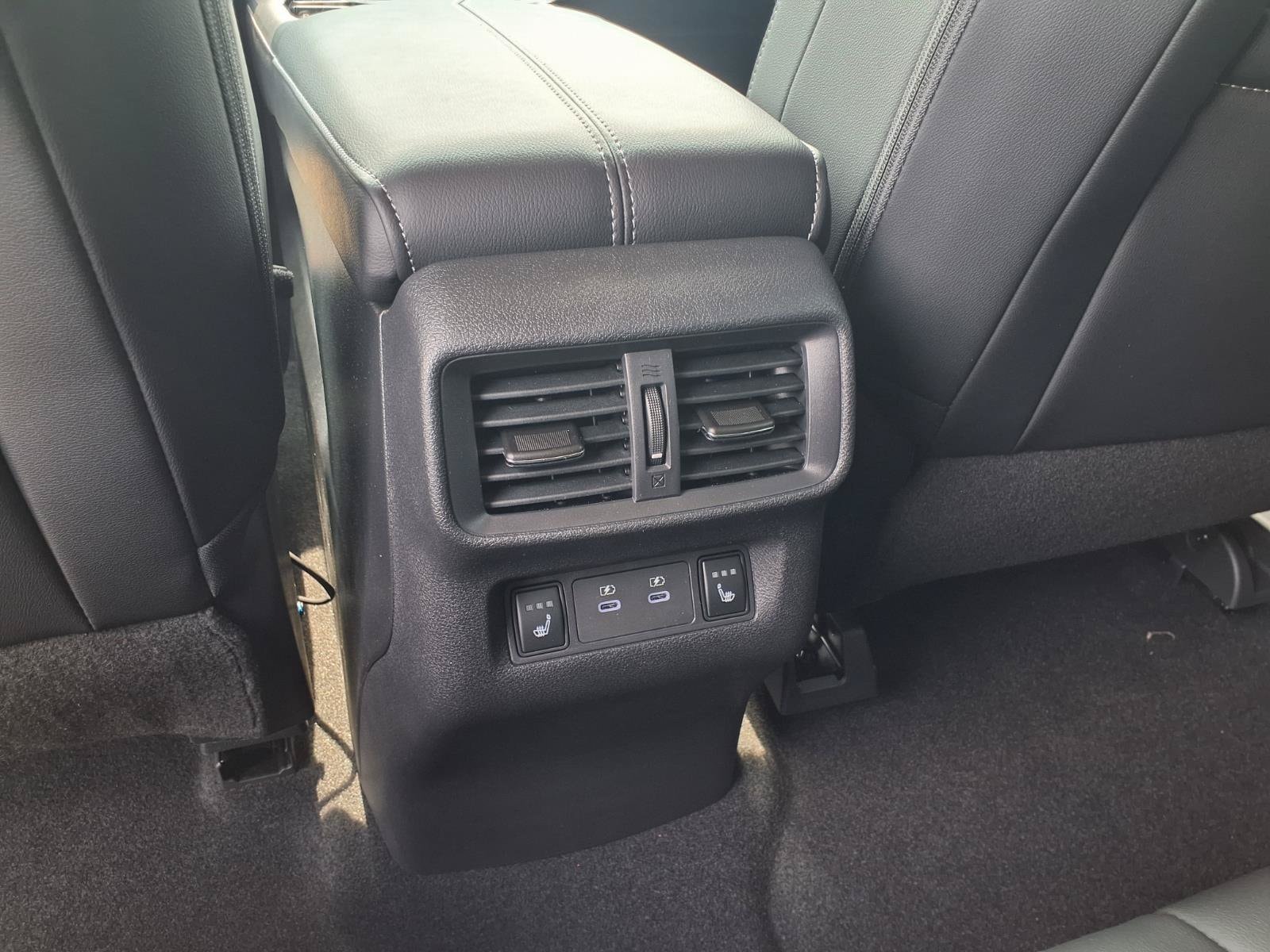2026 Nissan Murano SL - Photo 17