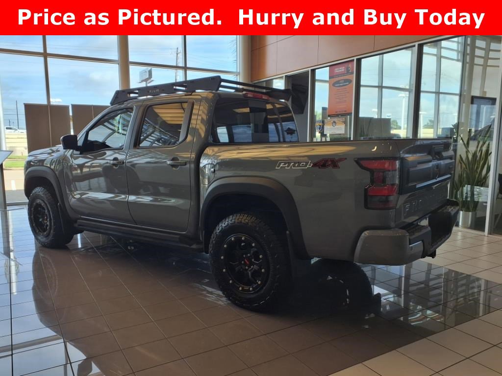 2025 Nissan Frontier PRO-4X - Photo 2