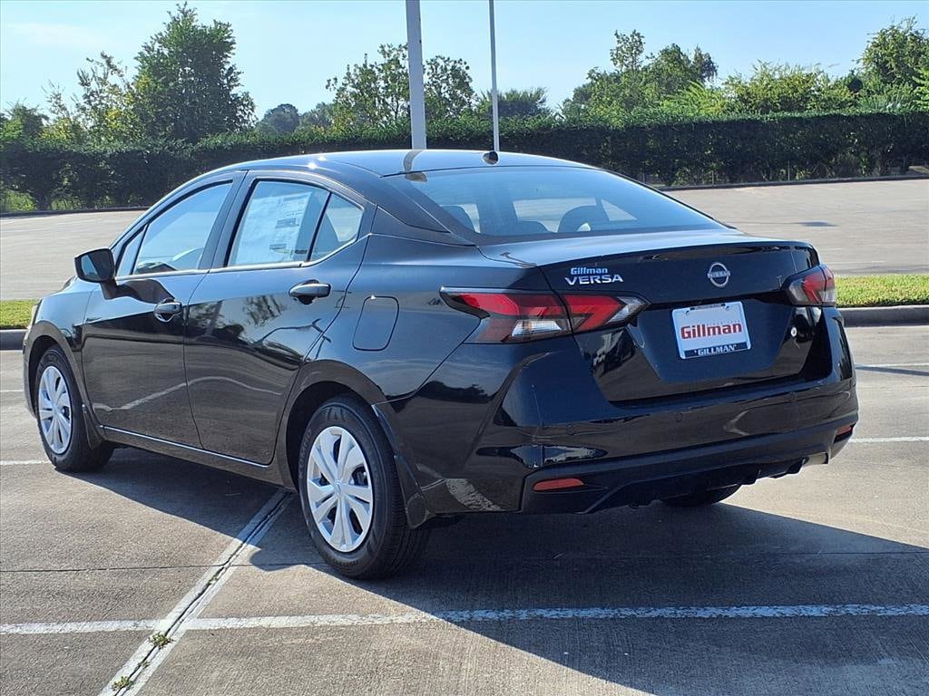 New 2025 Nissan Versa 1.6 S Sedan