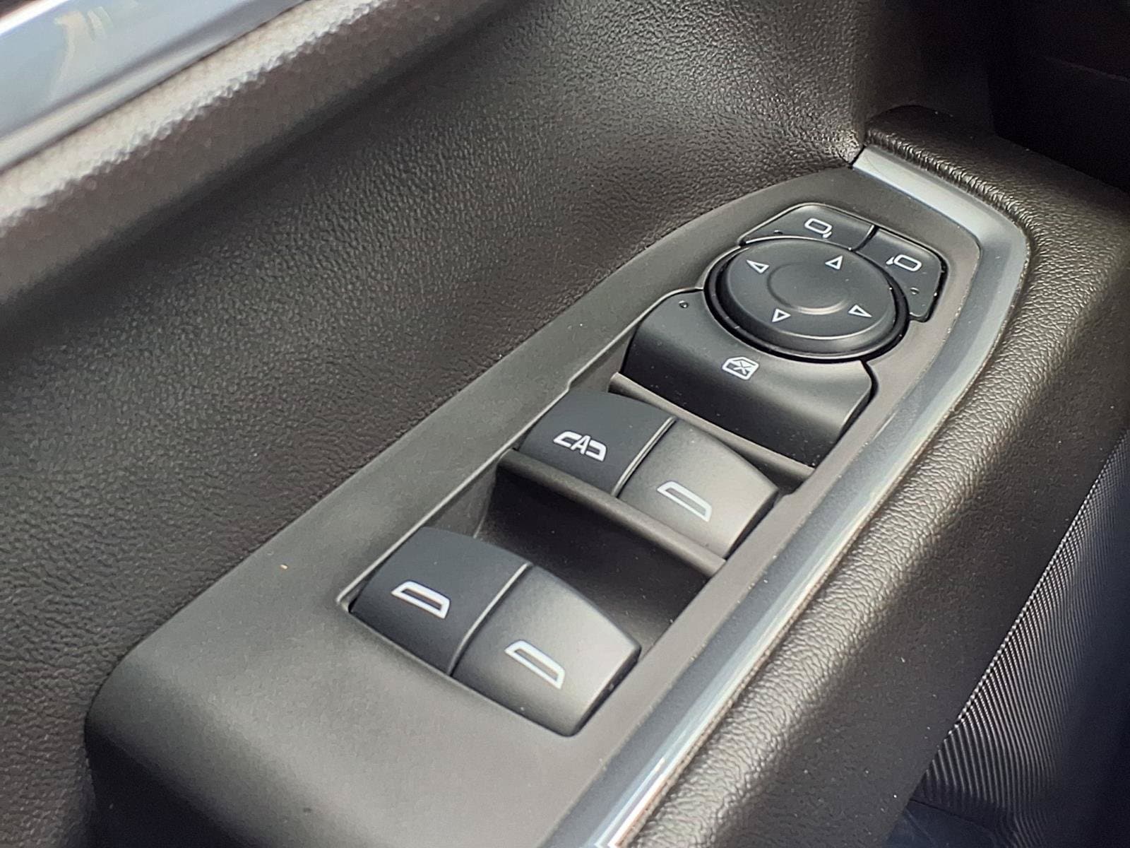 2024 GMC Sierra 1500 Elevation - Photo 13