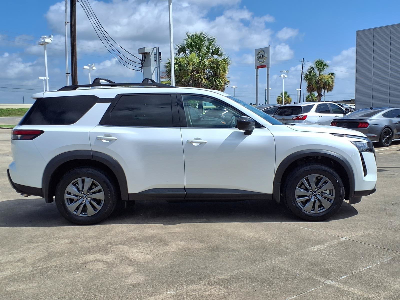 2026 Nissan Pathfinder SV - Photo 9