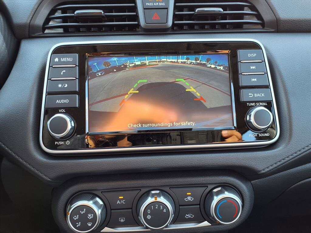 New 2025 Nissan Versa 1.6 S Sedan