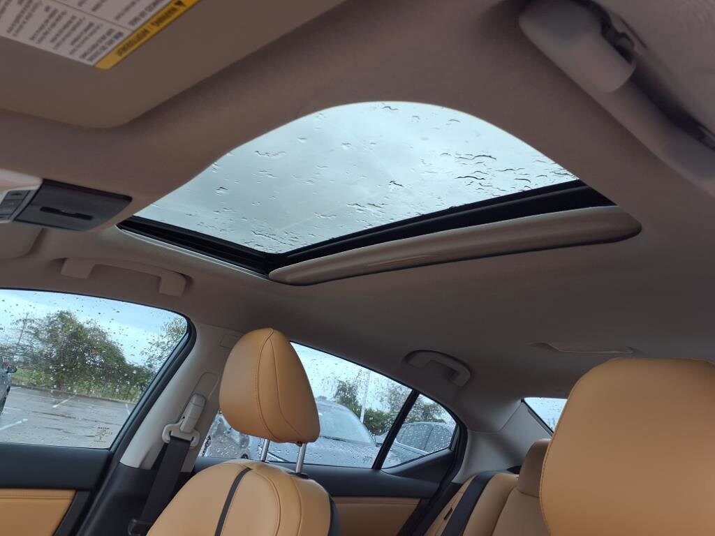 2025 Nissan Sentra SV photo 4