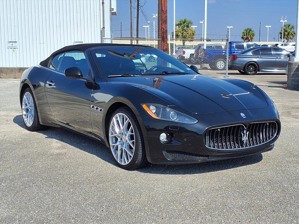 2011 Maserati Granturismo Automatic photo 2