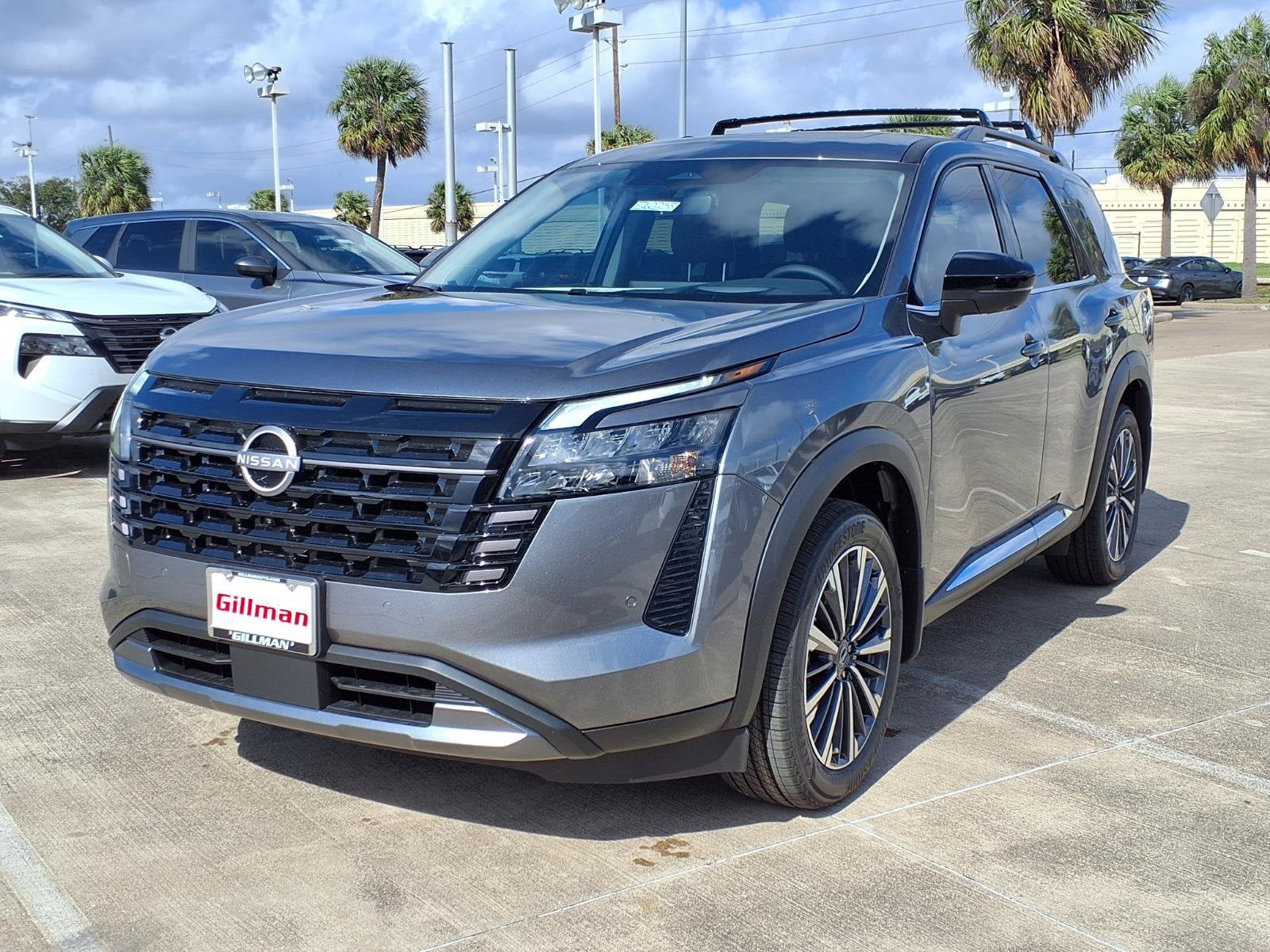 2026 Nissan Pathfinder Platinum - Photo 3
