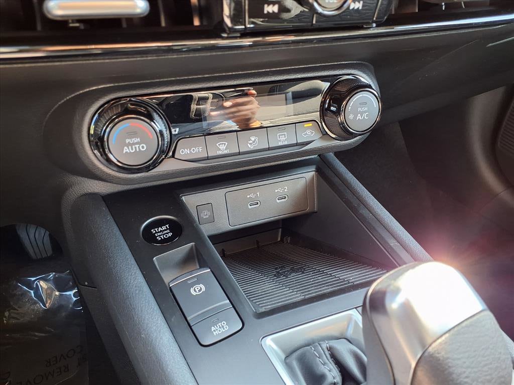 2026 Nissan Kicks SV photo 4