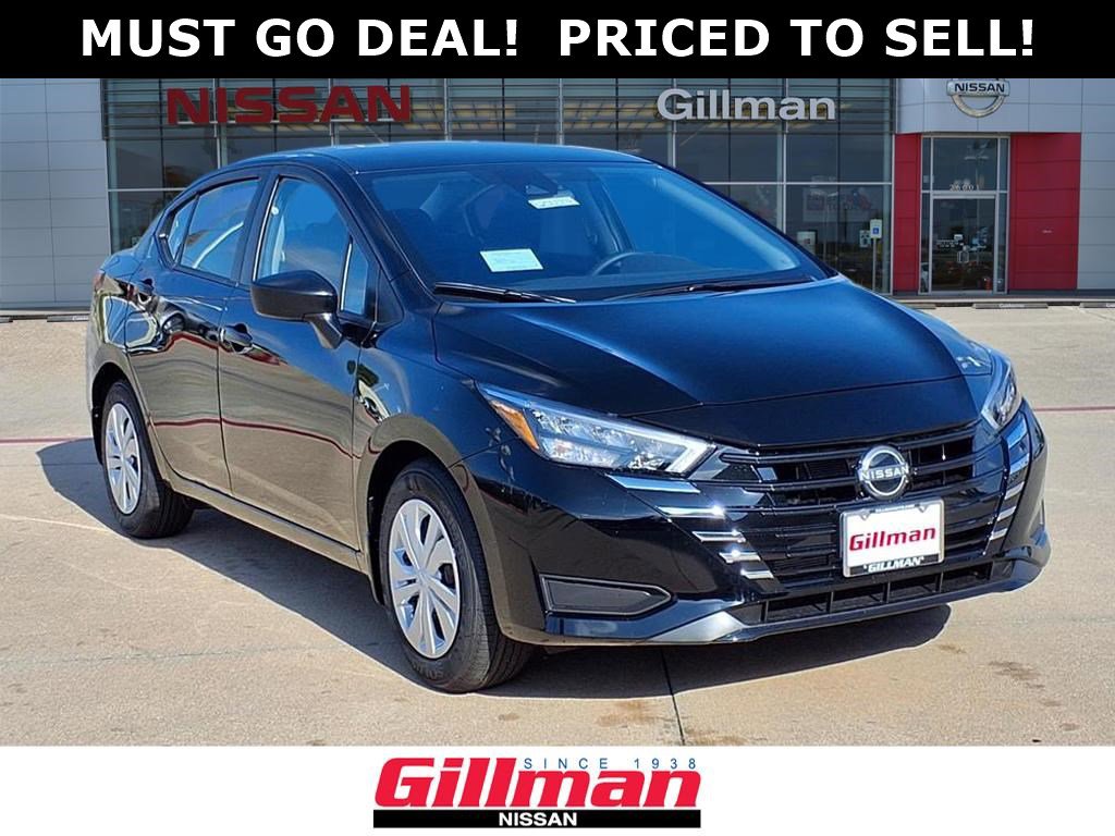 2025 Nissan Versa Sedan S's photo