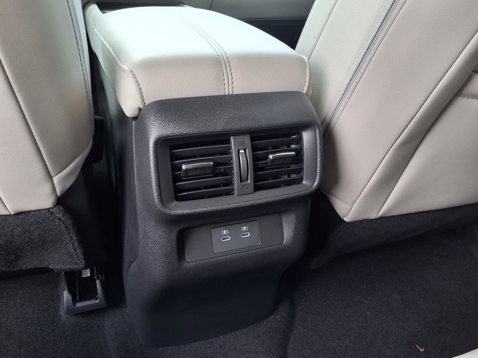 2026 Nissan Murano SL - Photo 17