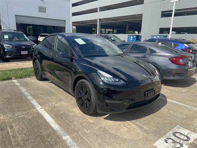 2023 Tesla Model Y Long Range Dual Motor All-Wheel Drive's photo