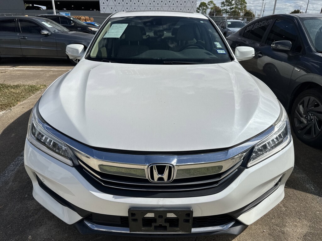 Used 2017 Honda Accord Touring Sedan