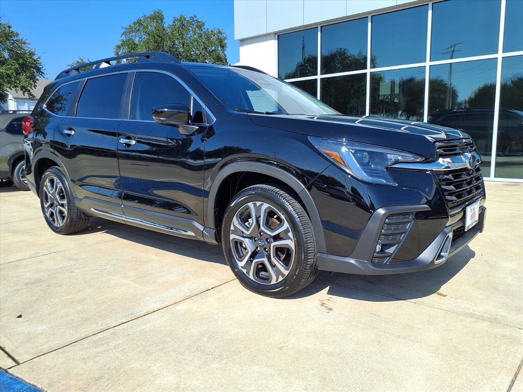 2025 Subaru Ascent Touring photo 2