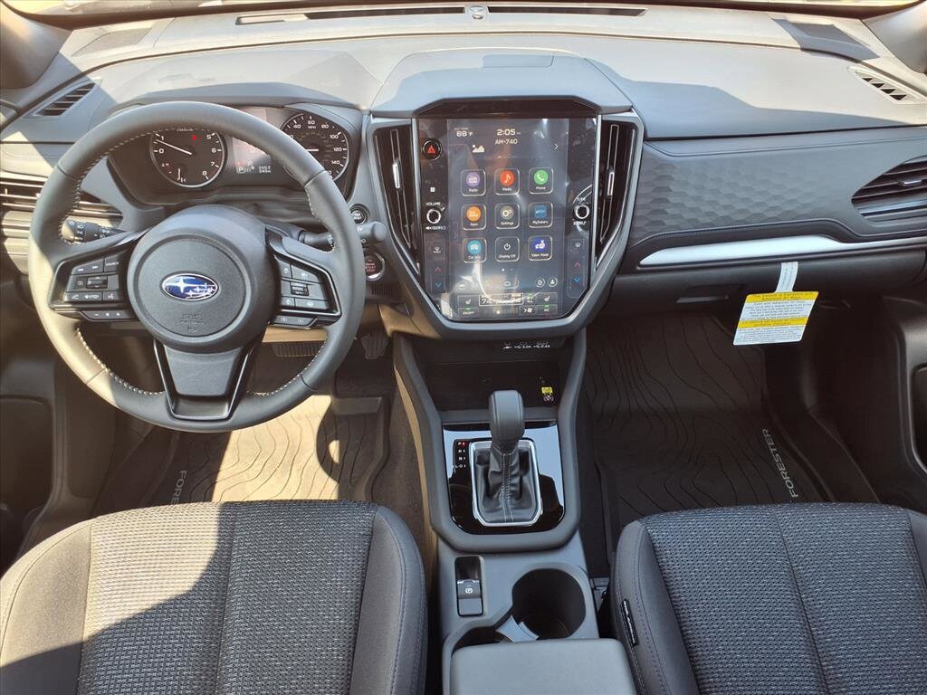 2025 Subaru Forester Premium Base photo 2