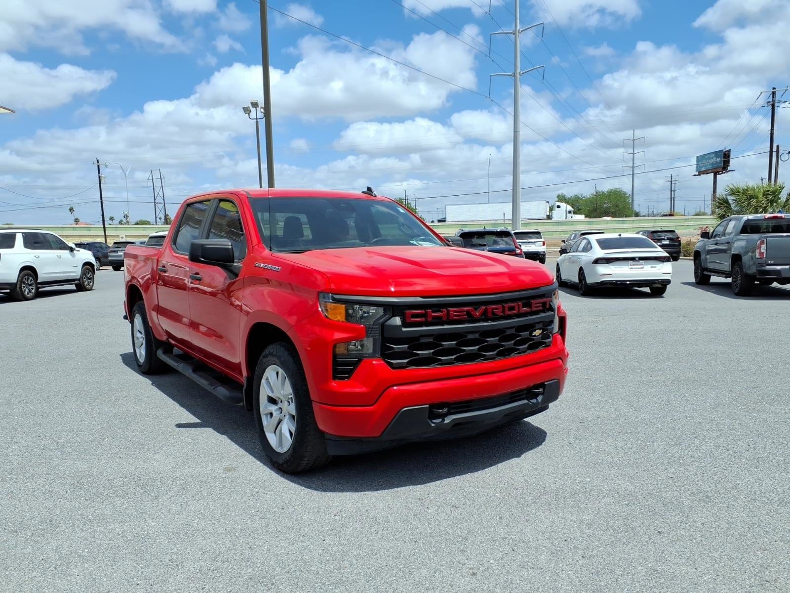 2022 Chevrolet Silverado 1500 Custom Crew Cab Short Box's photo