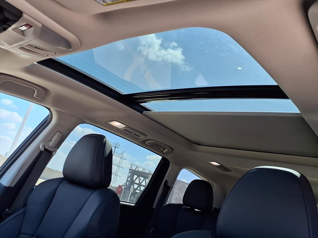 New 2025 Subaru Ascent Limited SUV