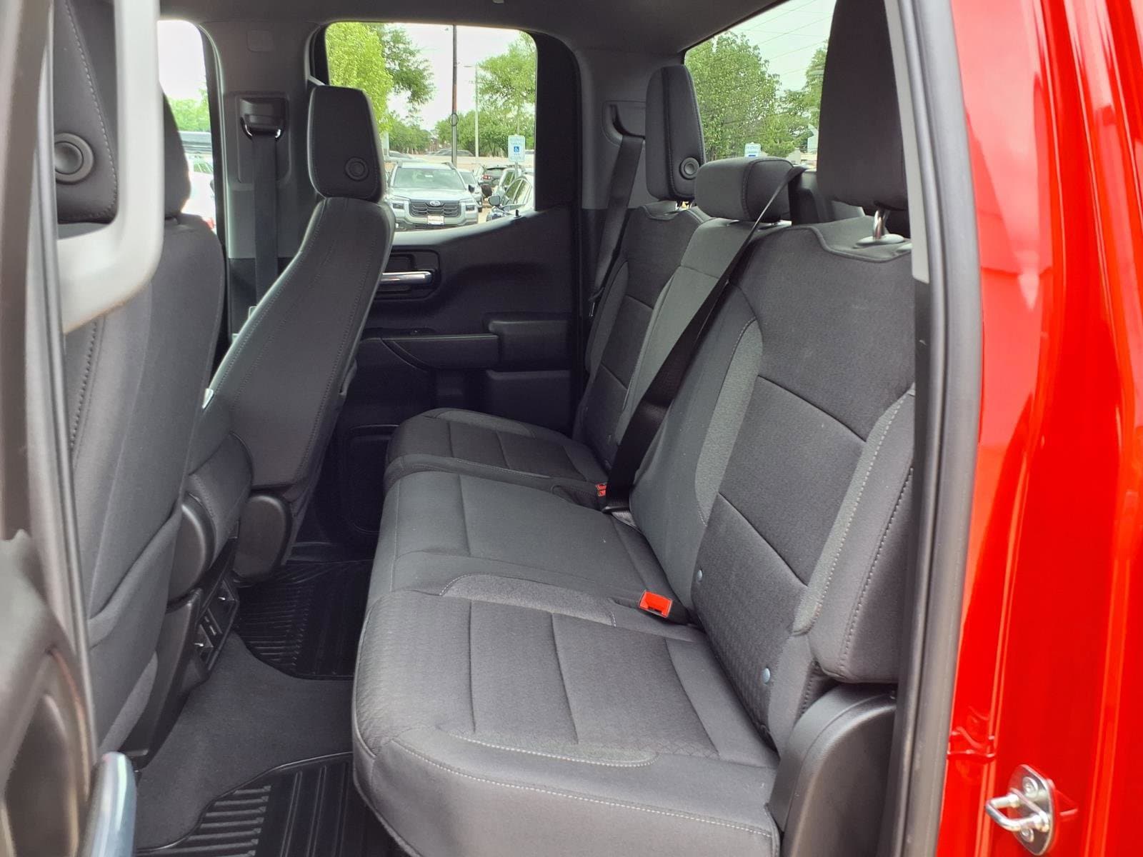 2024 Chevrolet Silverado 1500 Custom - Photo 17