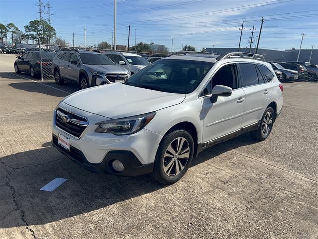 2018 Subaru Outback Limited's photo