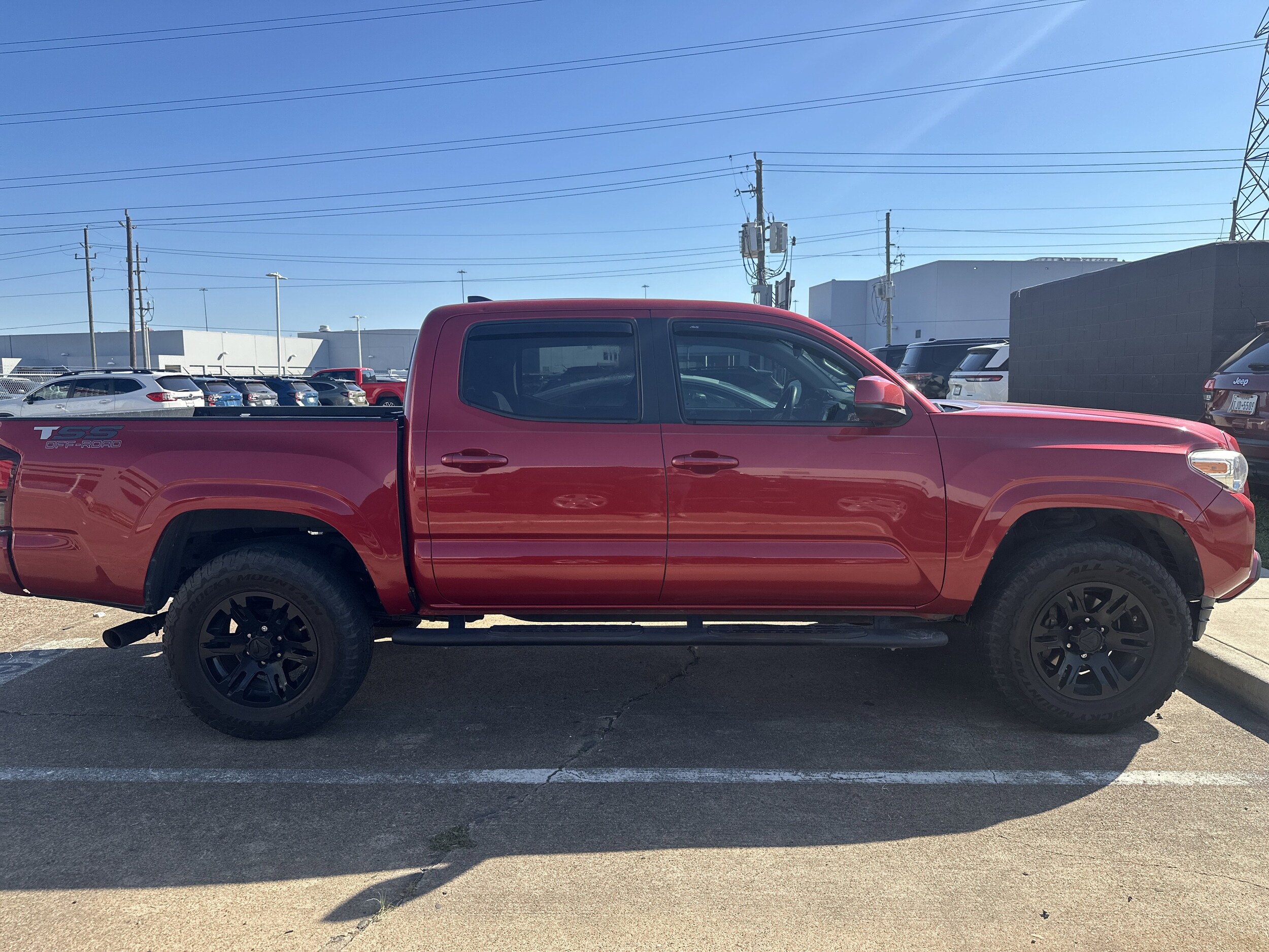 2018 Toyota Tacoma SR photo 3