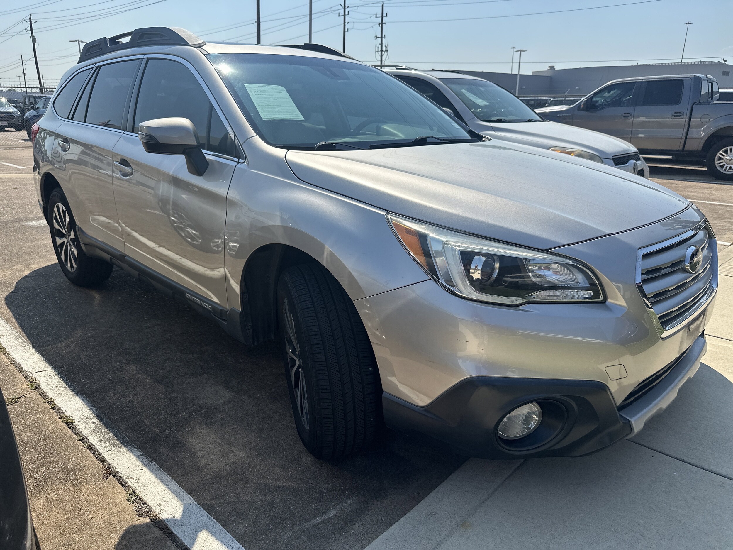 2017 Subaru Outback 2.5i Limited photo 3