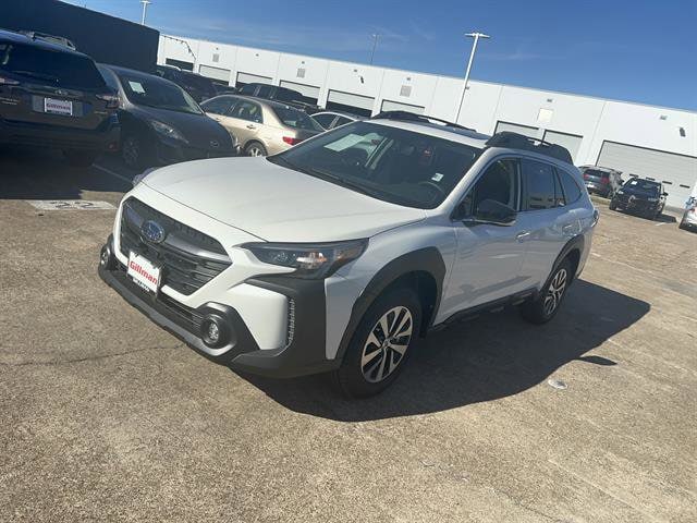 2025 Subaru Outback Premium's photo