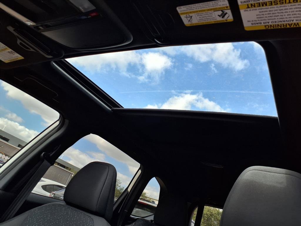 2025 Subaru Forester Premium photo 3