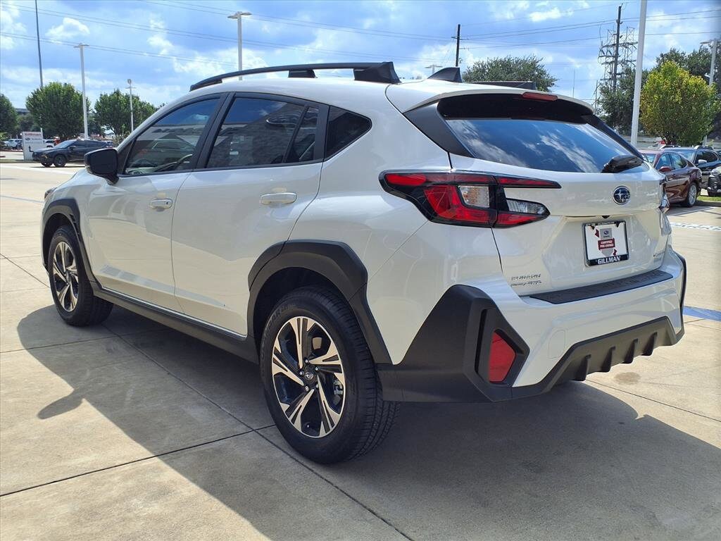 2025 Subaru Crosstrek Premium photo 2