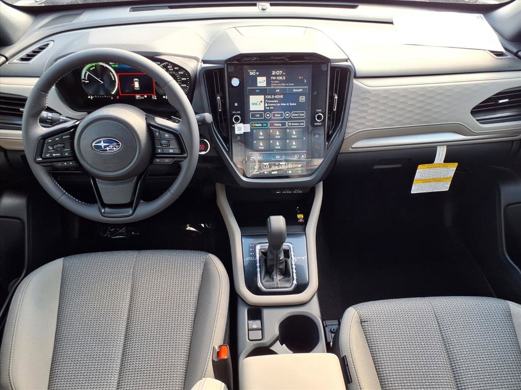 2025 Subaru Forester Premium photo 3