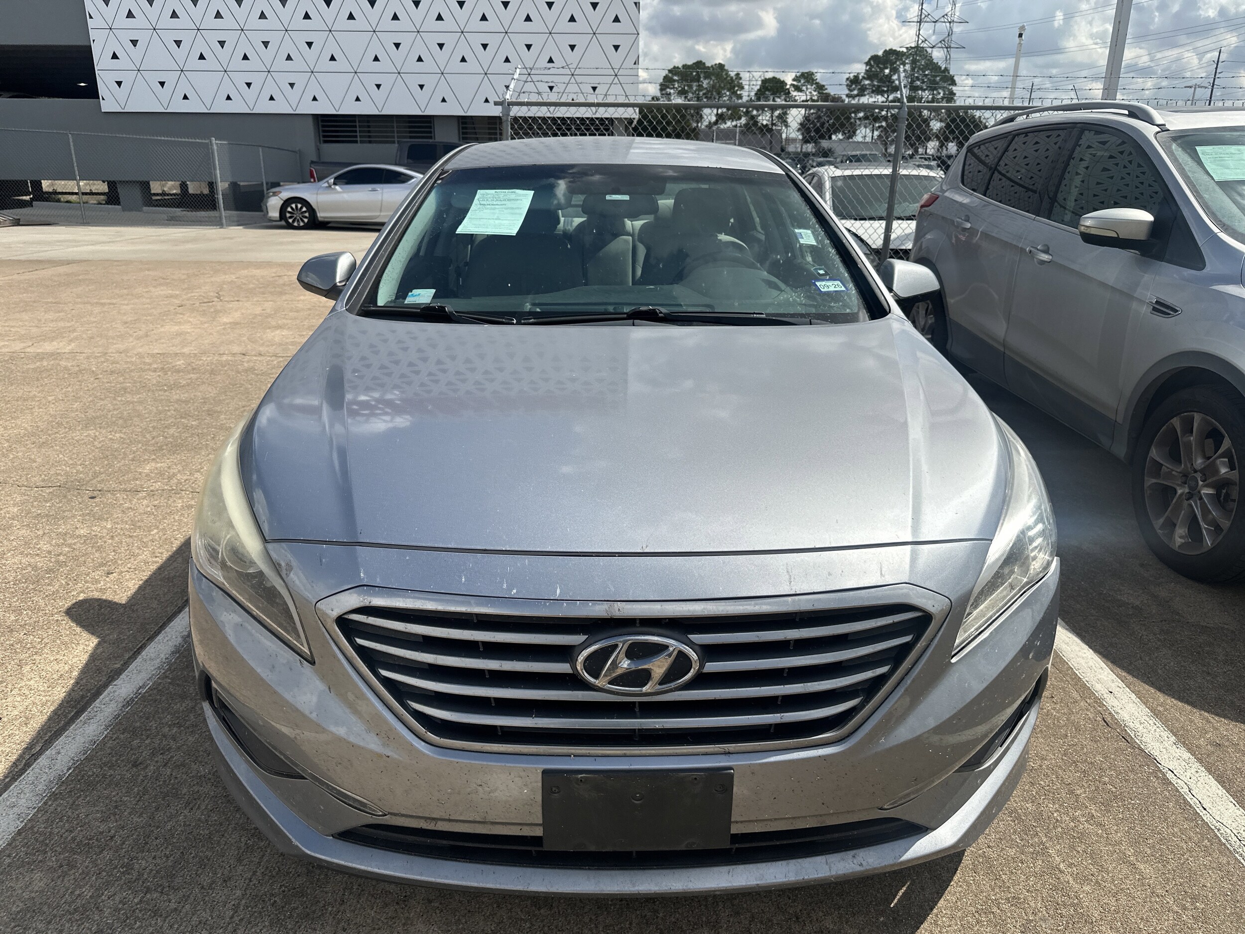 2015 Hyundai Sonata SE photo 2