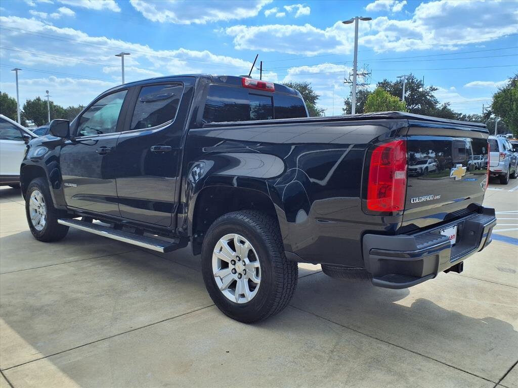 2019 Chevrolet Colorado LT photo 2
