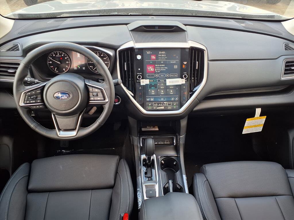 2025 Subaru Ascent Limited photo 3