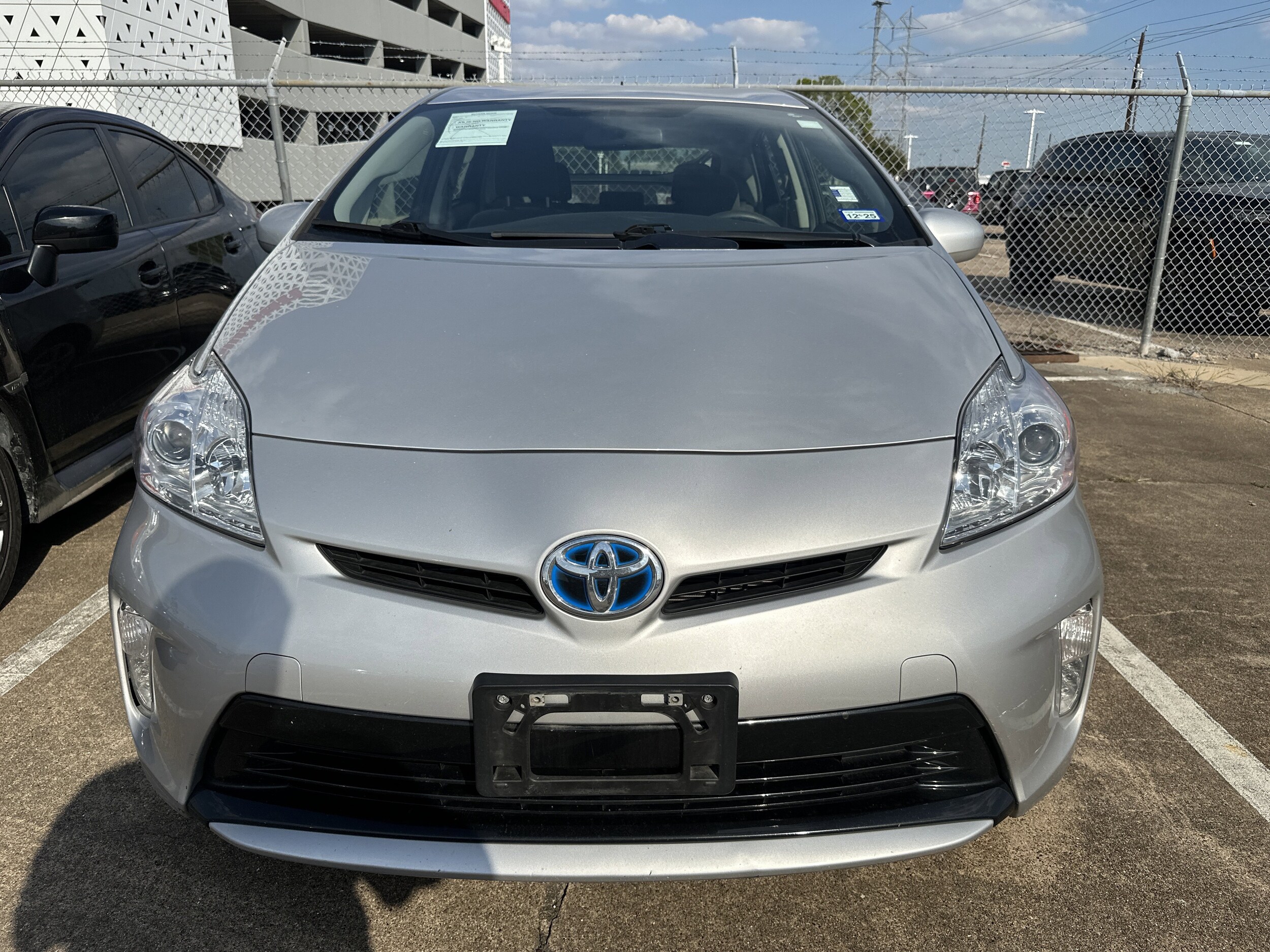 2015 Toyota Prius Three photo 2