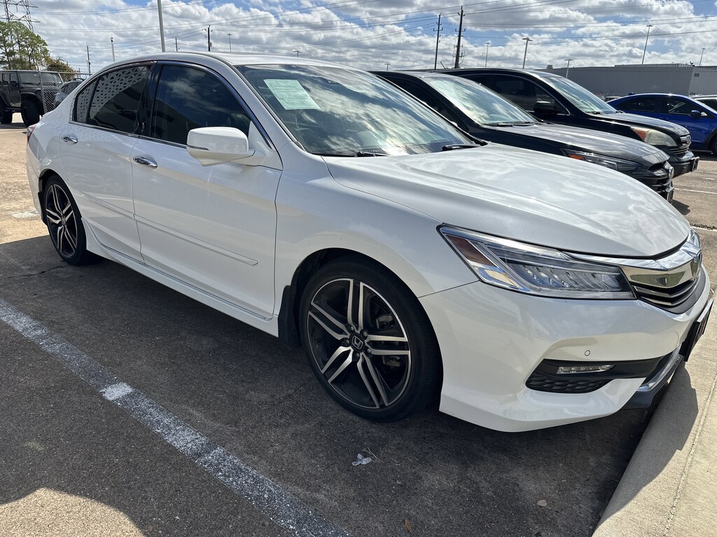 Used 2017 Honda Accord Touring Sedan