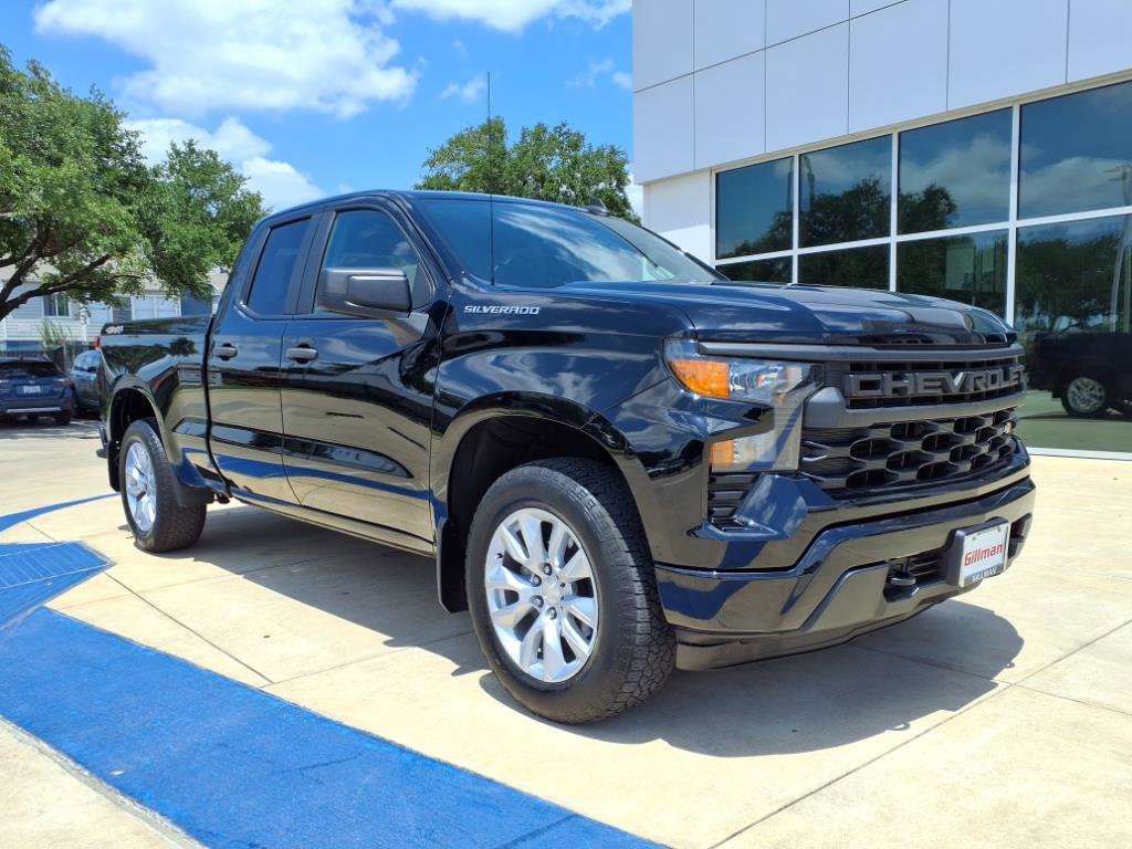 Used 2022 Chevrolet Silverado 1500 Custom with VIN 1GCRDBEK8NZ516756 for sale in Houston, TX