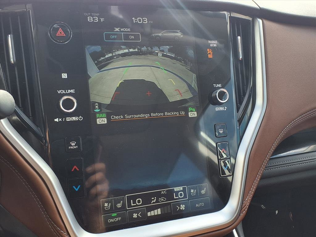 2025 Subaru Outback Touring XT photo 2