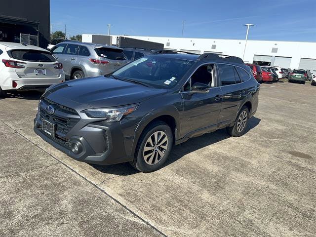 2024 Subaru Outback Premium's photo