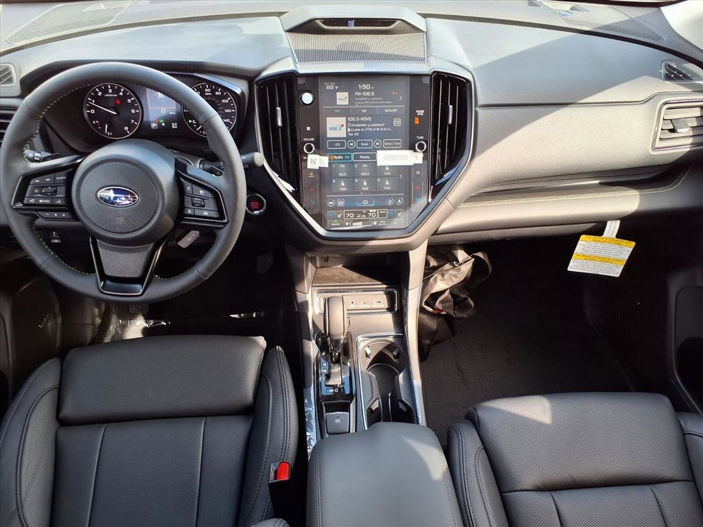 2025 Subaru Ascent Onyx Edition Touring photo 3