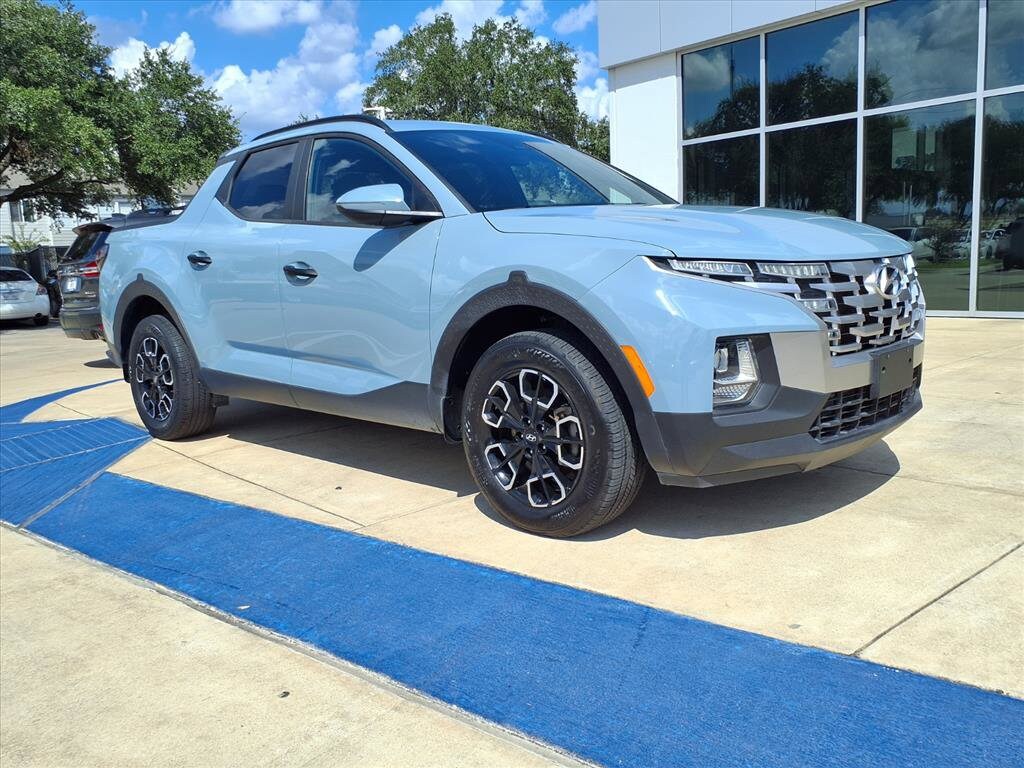 2022 Hyundai Santa Cruz SEL photo 2
